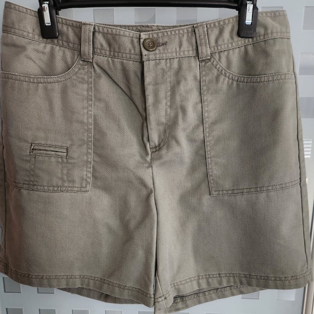 Dockers Shorts (size 10)